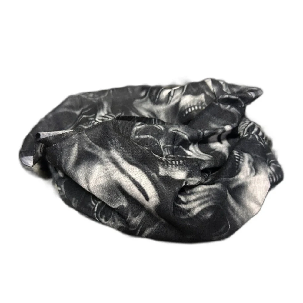 5/$25 Skull Print Neck Gaiter - NWT